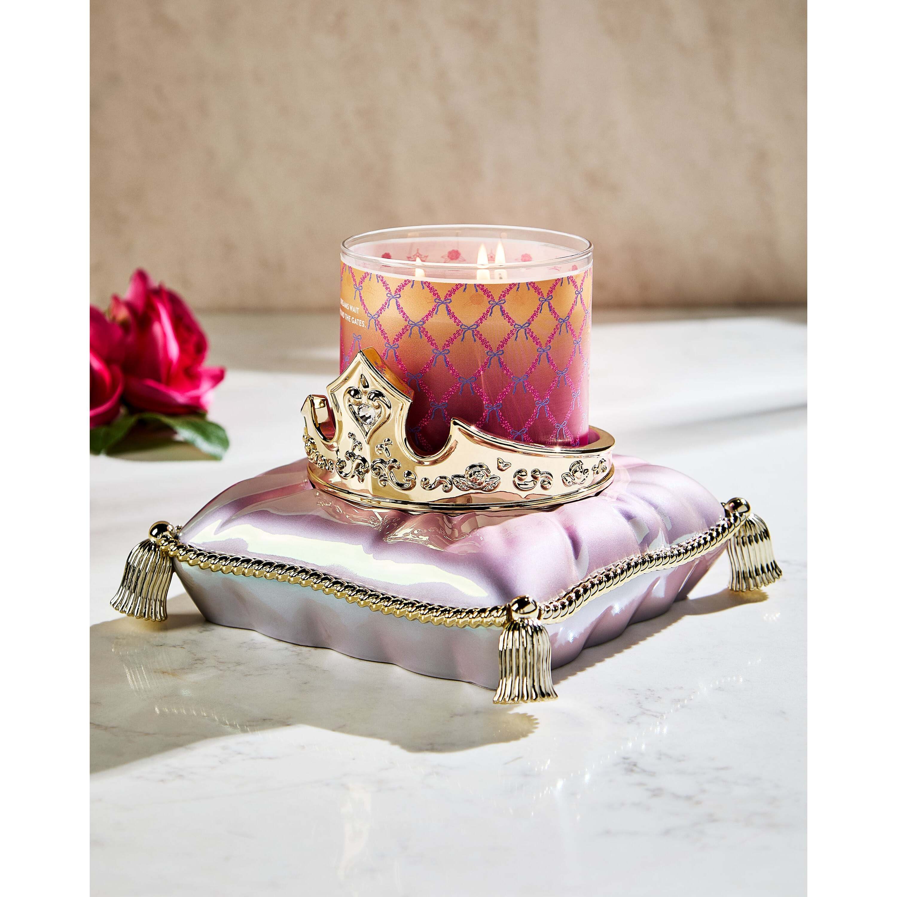 Aurora Crown Pedestal 3-Wick Candle Holder